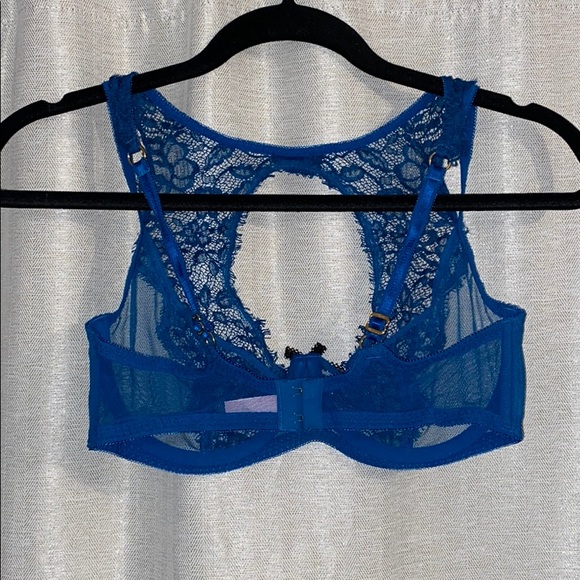 Agent Provocateur - Stunning high neck lace bra! - Picture 5 of 6